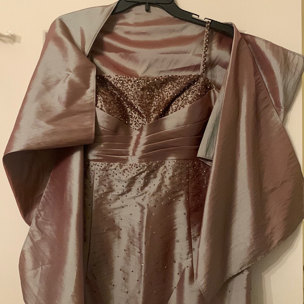 Bella Formals by Venus size 14 iridescent sage green